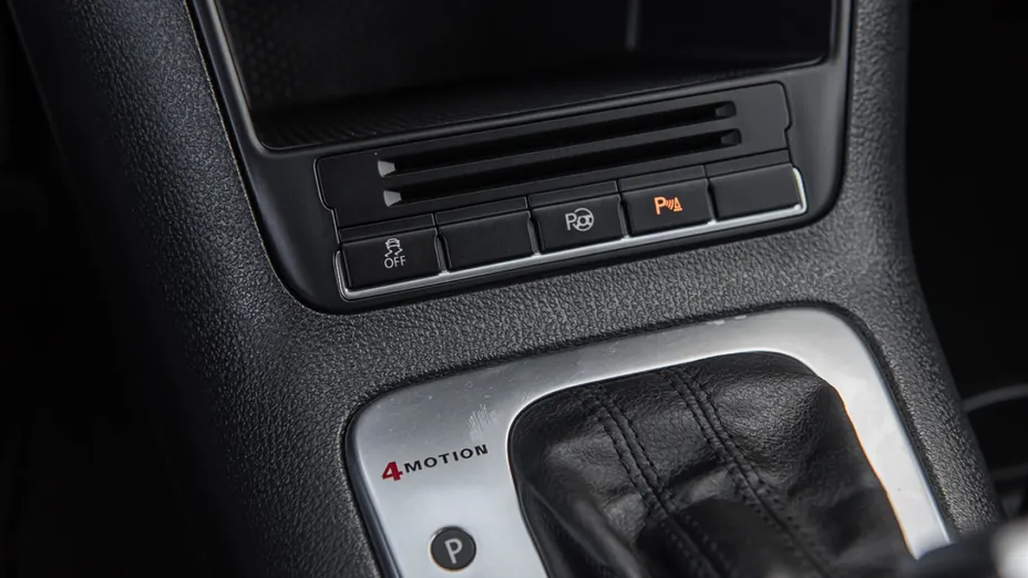 VOLKSWAGEN Tiguan -