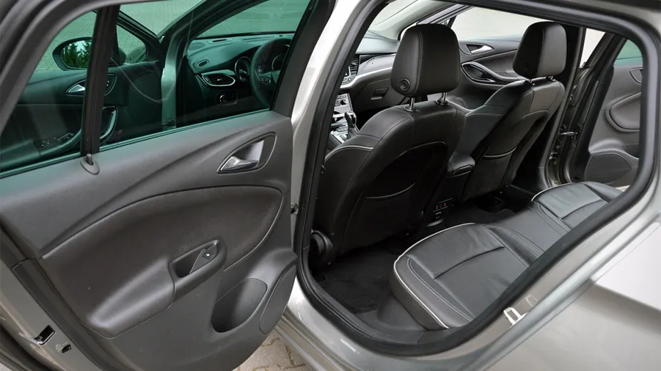 OPEL Astra -
