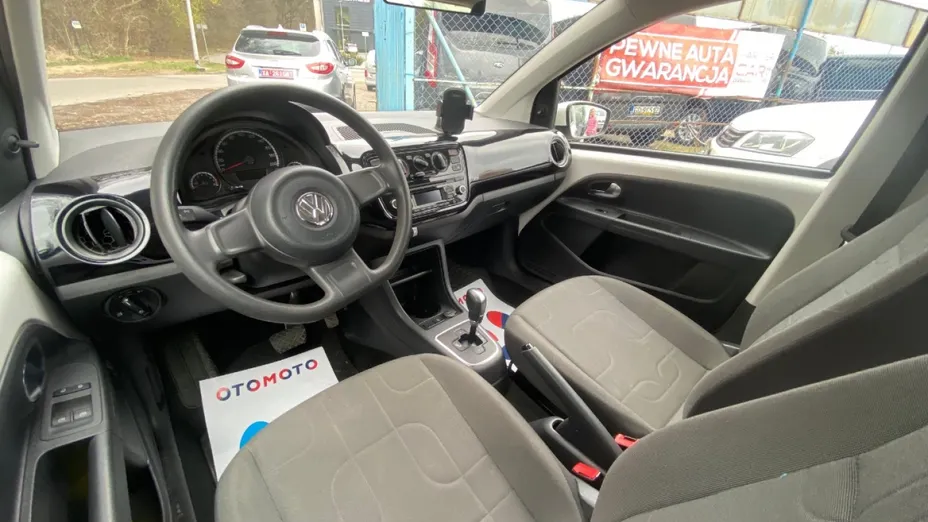 VOLKSWAGEN up! -