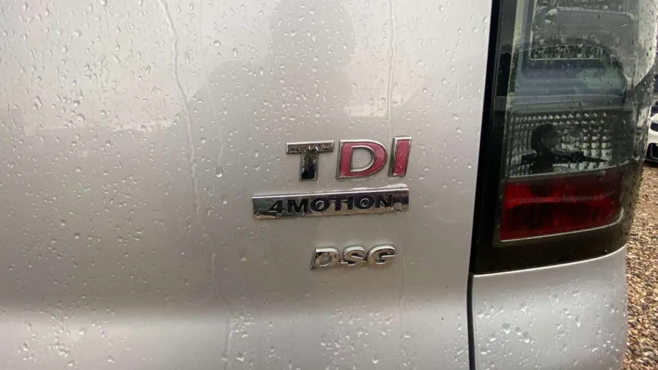 VOLKSWAGEN Multivan -