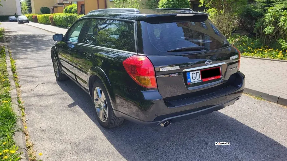 SUBARU Outback -