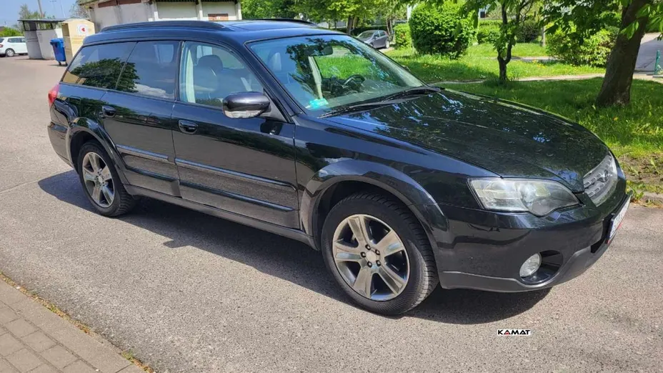 SUBARU Outback -