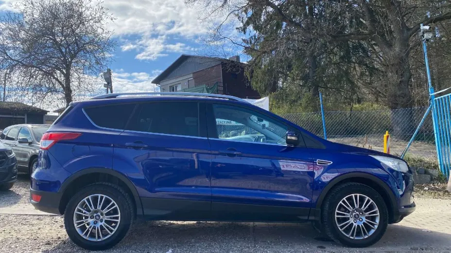 FORD Kuga -