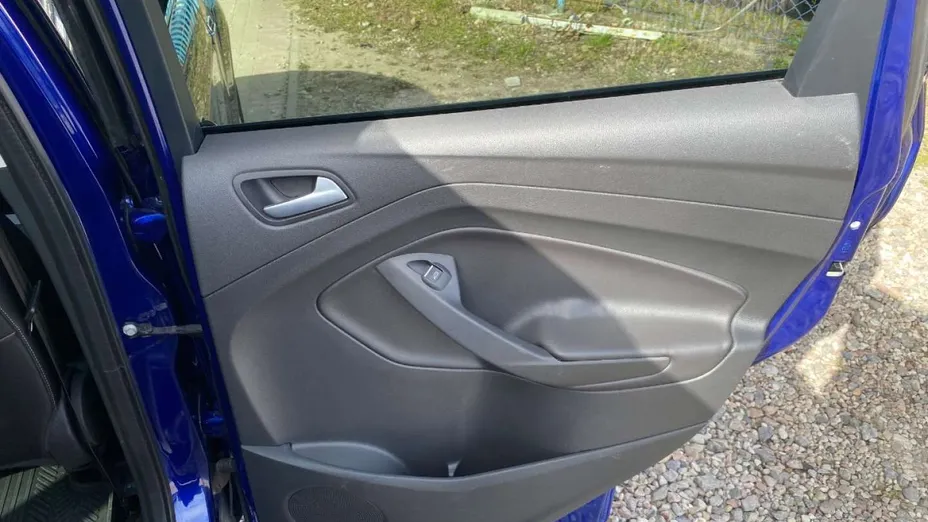 FORD Kuga -