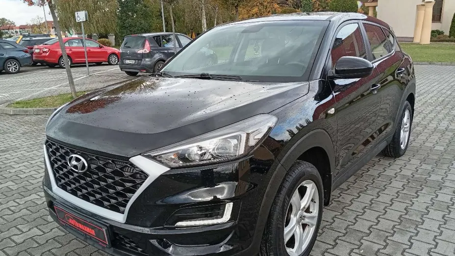 HYUNDAI Tucson -