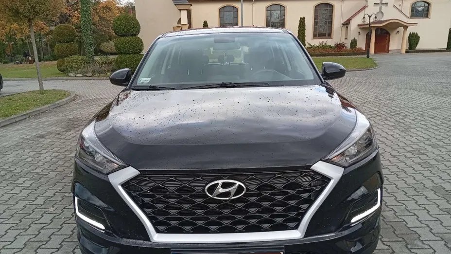 HYUNDAI Tucson -
