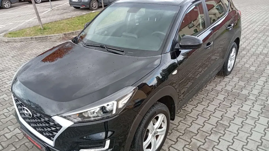 HYUNDAI Tucson -