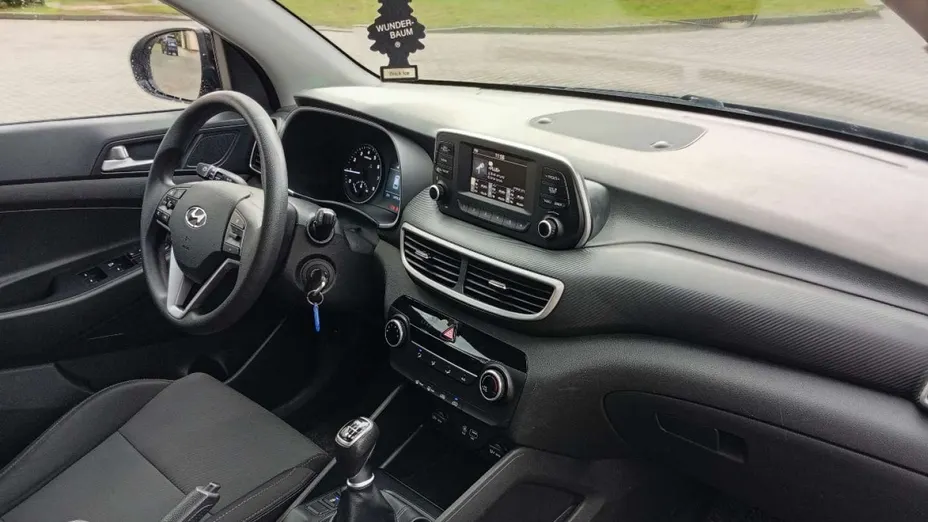 HYUNDAI Tucson -