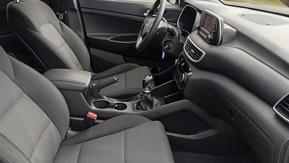 HYUNDAI Tucson -