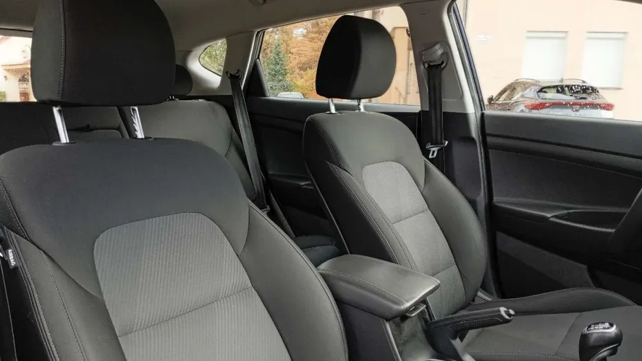 HYUNDAI Tucson -