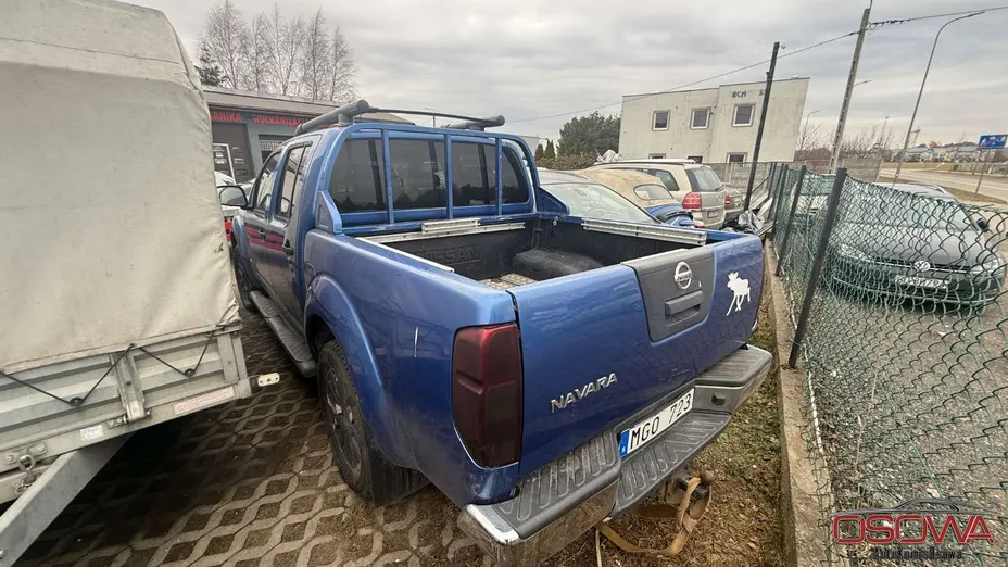 NISSAN Navara -