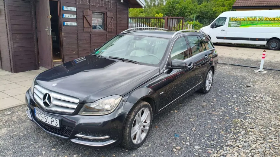 MERCEDES-BENZ C Klasa -