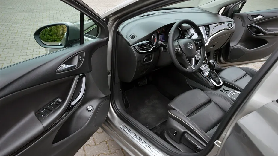 OPEL Astra -