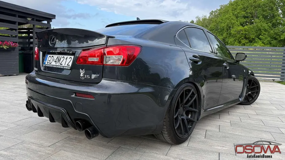 LEXUS IS -