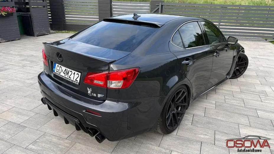 LEXUS IS -