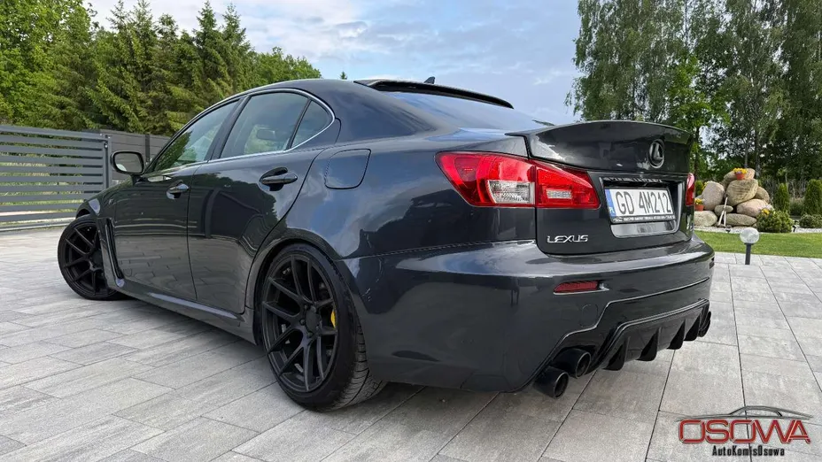 LEXUS IS -