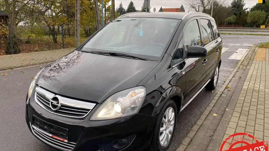 OPEL Zafira -