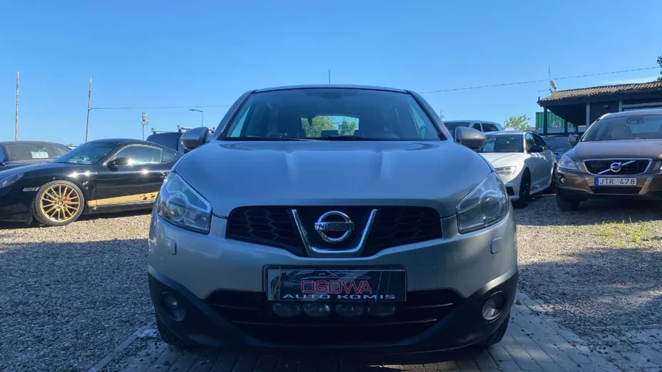 NISSAN Qashqai -