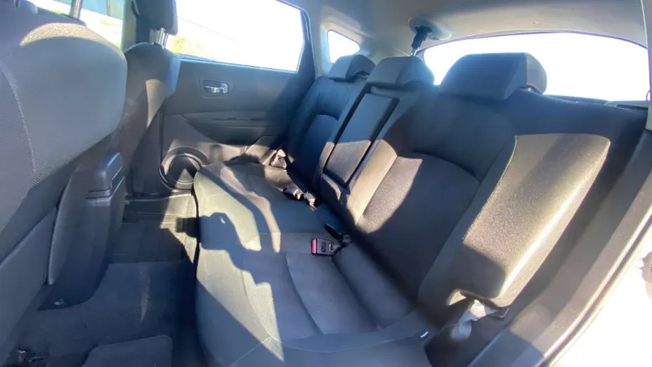 NISSAN Qashqai -