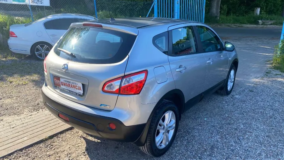NISSAN Qashqai -