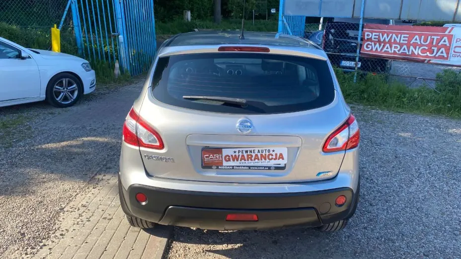 NISSAN Qashqai -