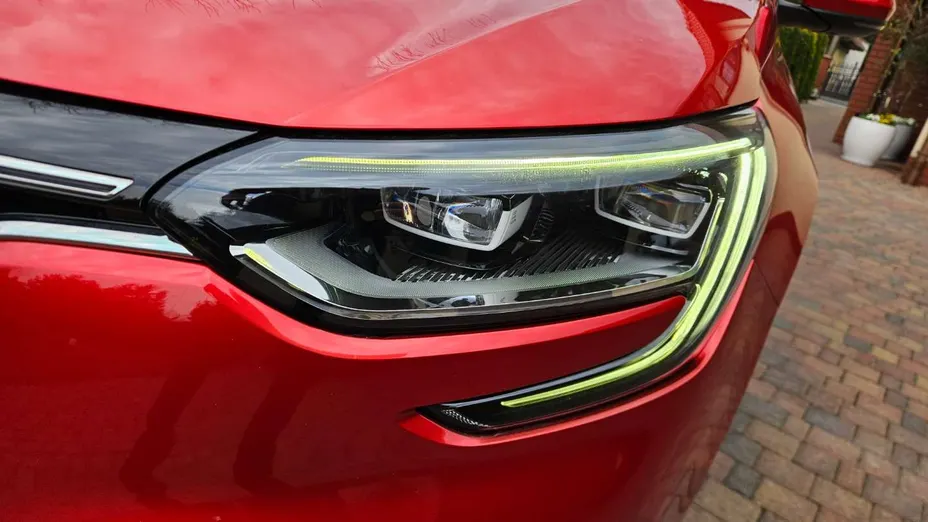 RENAULT Megane -