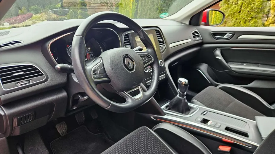 RENAULT Megane -