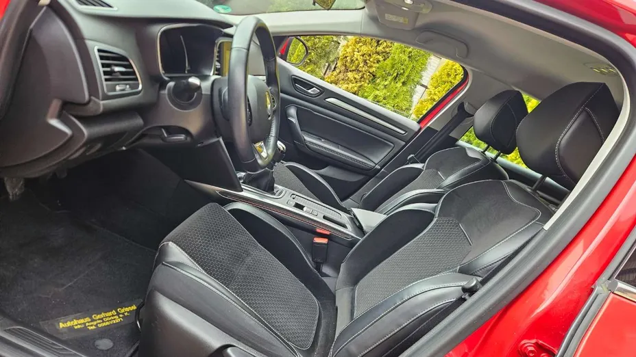 RENAULT Megane -