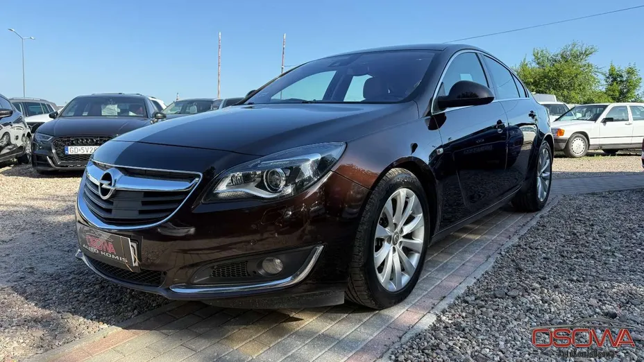 OPEL Insignia -