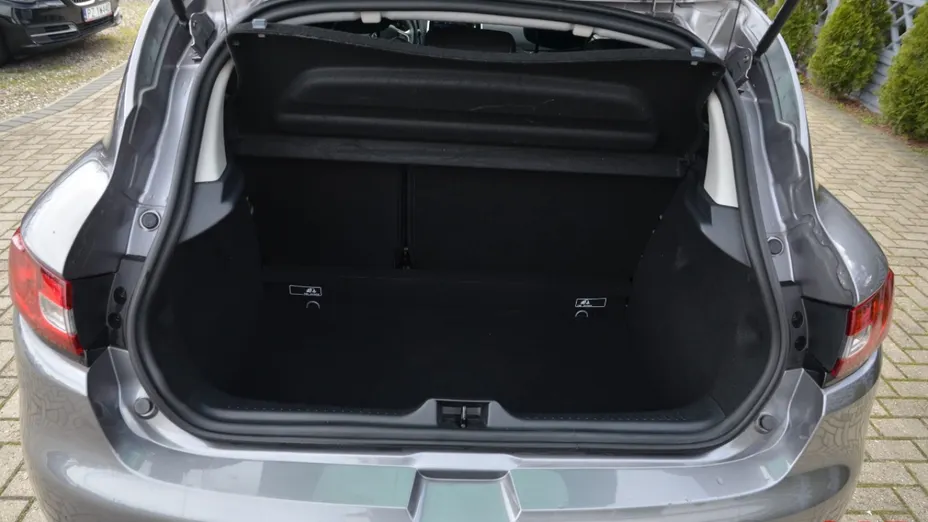 RENAULT Clio -