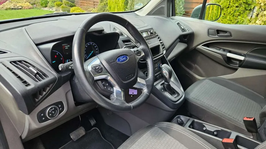 FORD Tourneo Connect -