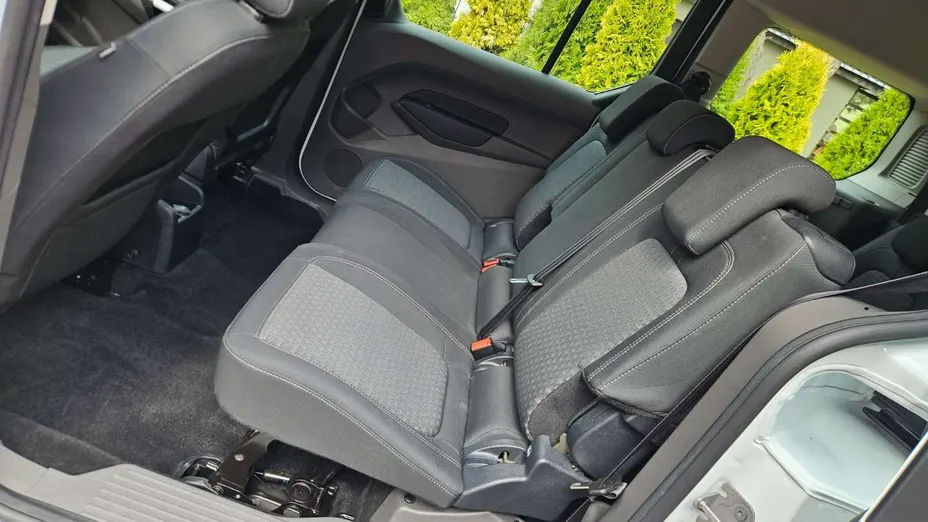 FORD Tourneo Connect -