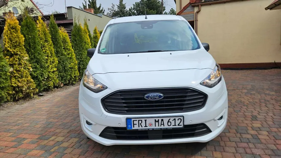 FORD Tourneo Connect -