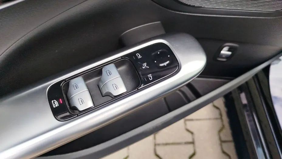 MERCEDES-BENZ C Klasa -