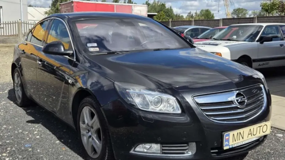 OPEL Insignia -