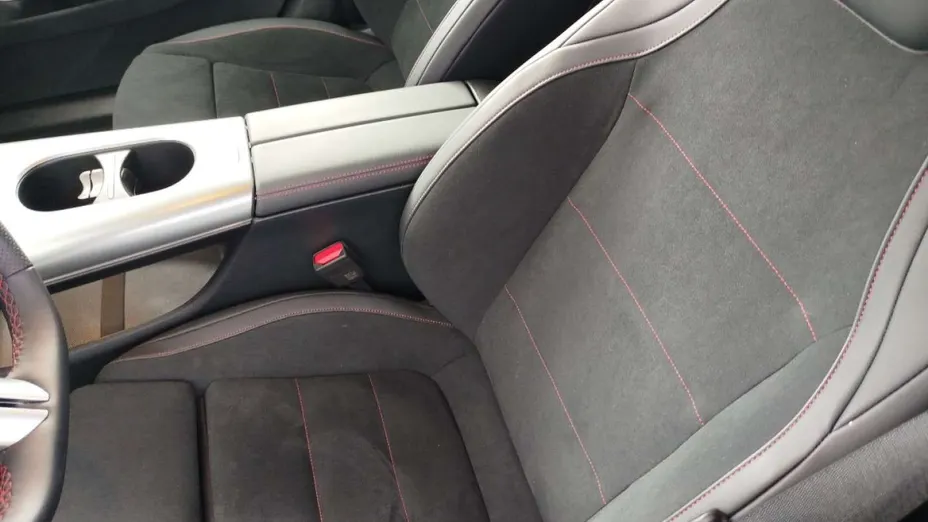 MERCEDES-BENZ CLA -