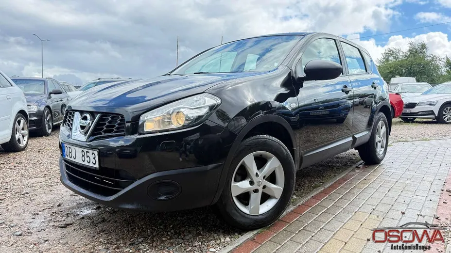 NISSAN Qashqai -