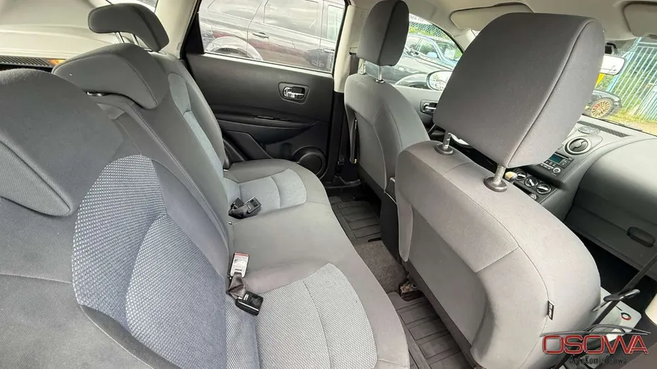 NISSAN Qashqai -