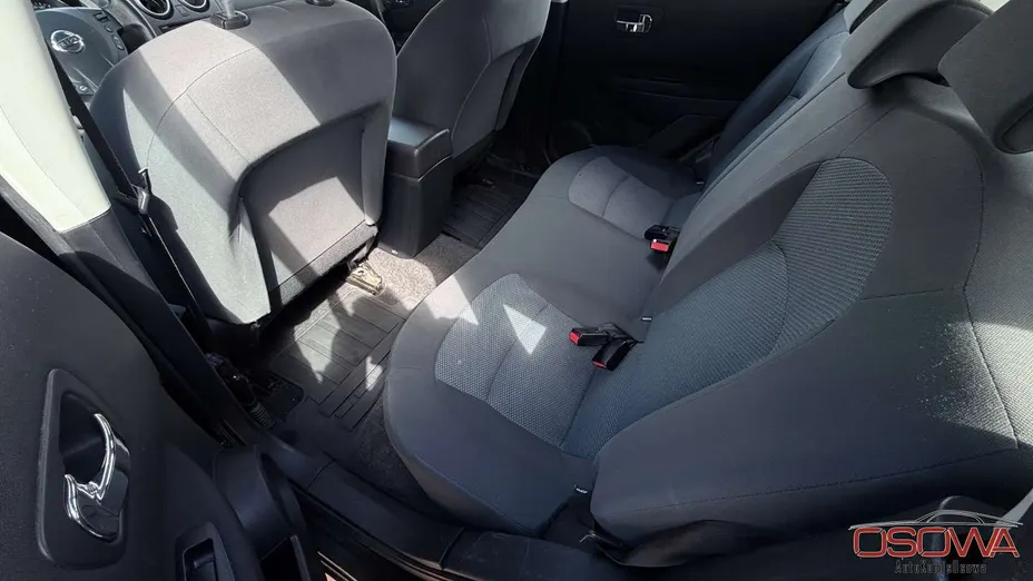NISSAN Qashqai -