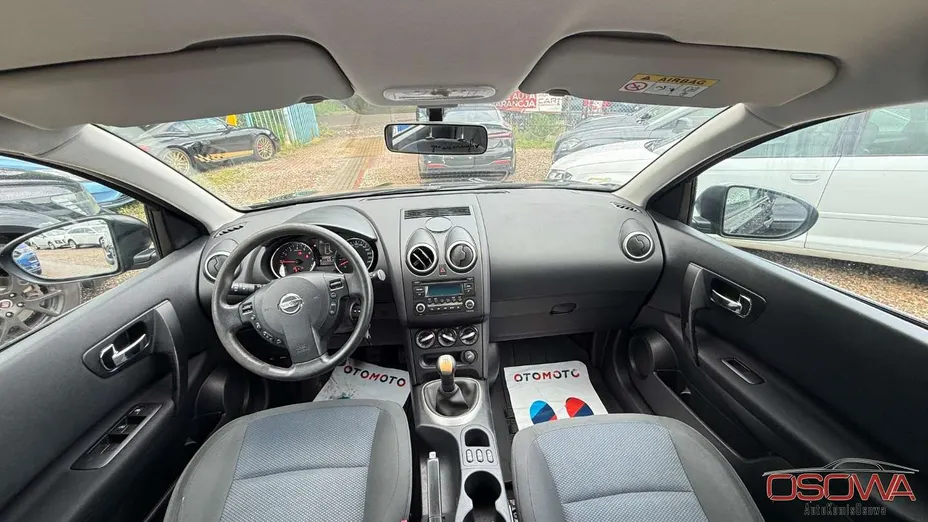 NISSAN Qashqai -