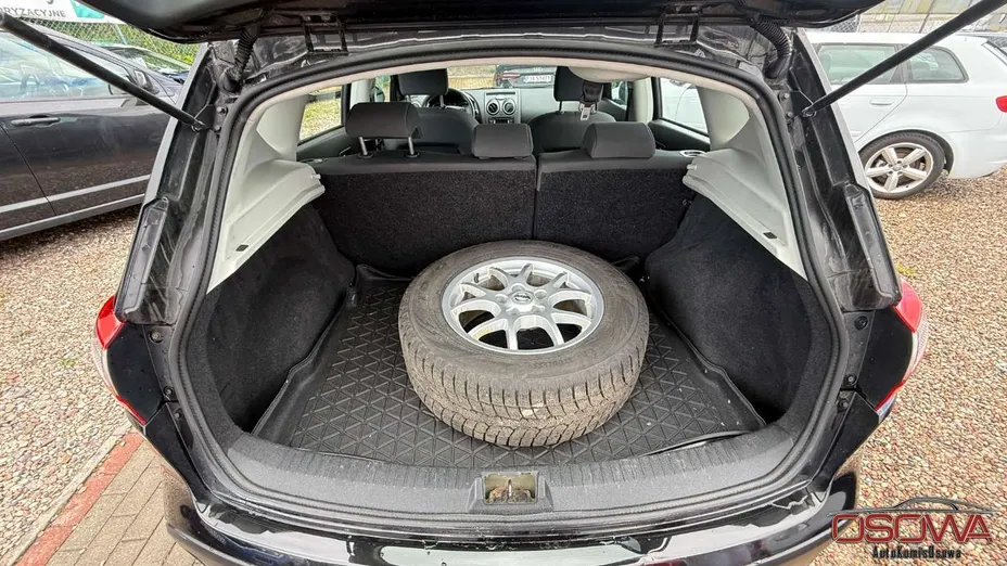 NISSAN Qashqai -