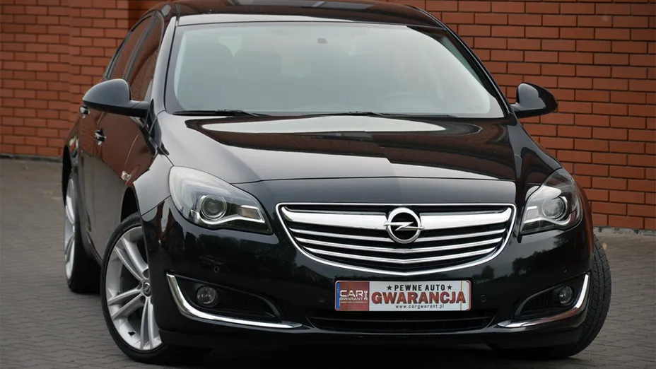 OPEL Insignia -