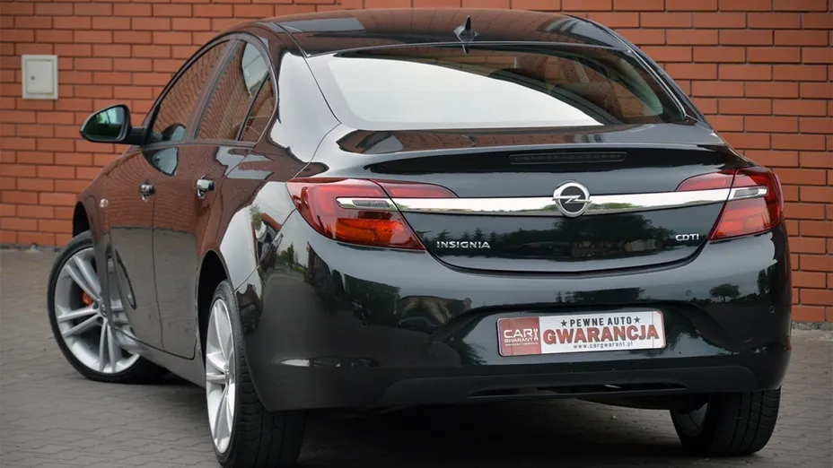 OPEL Insignia -