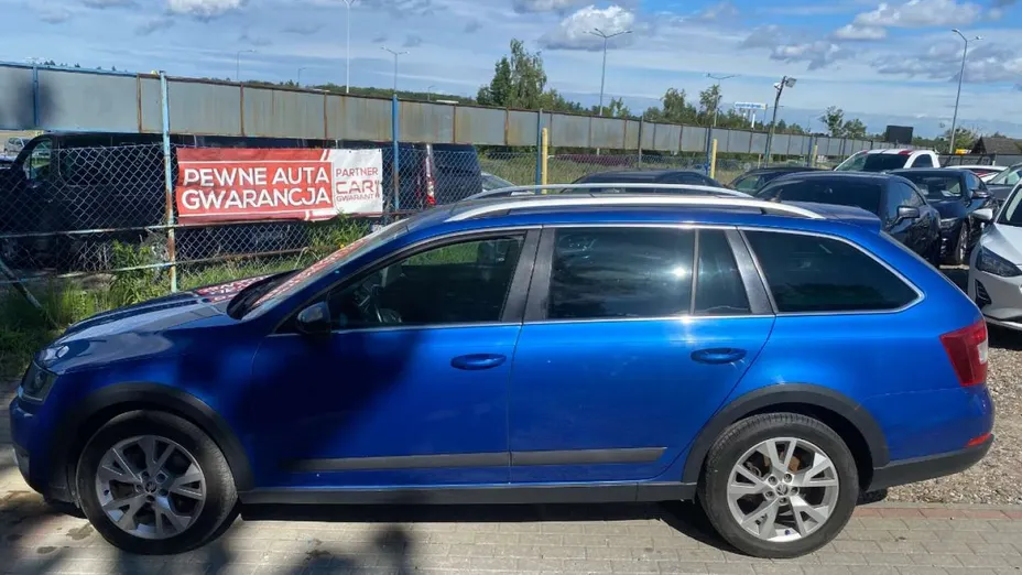 SKODA Octavia -
