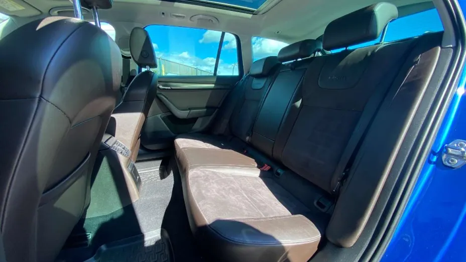 SKODA Octavia -