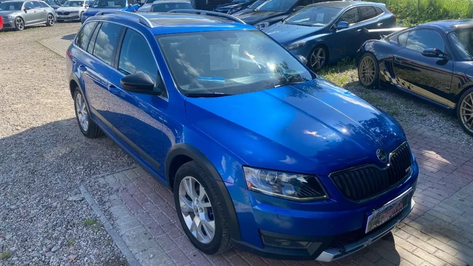 SKODA Octavia -
