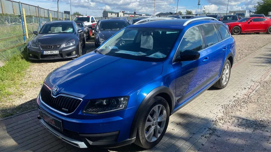 SKODA Octavia -