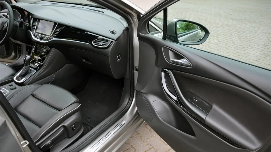 OPEL Astra -