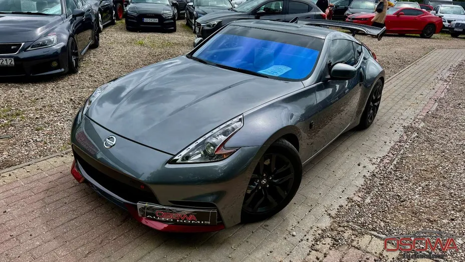 NISSAN 370 Z -