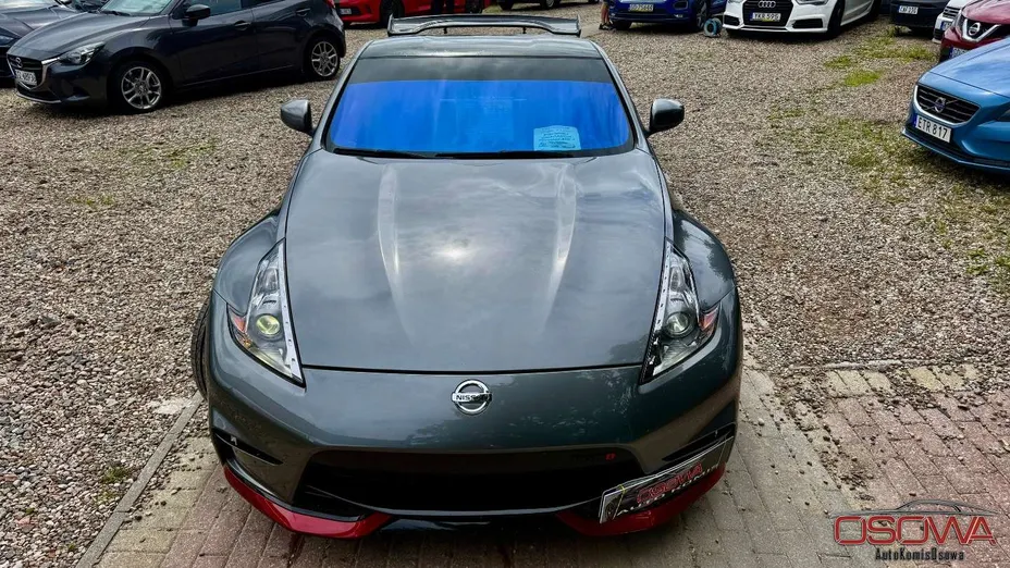 NISSAN 370 Z -